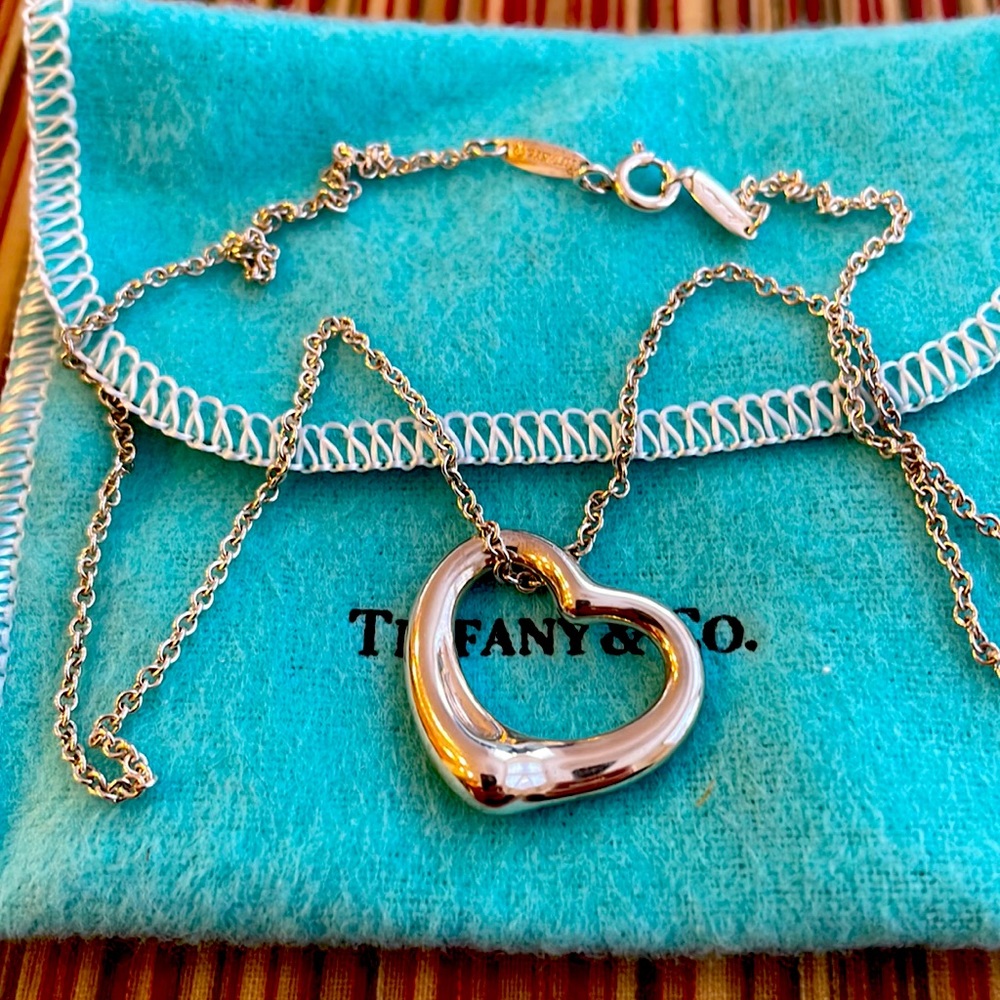 Tiffany hart and 16 inch chain